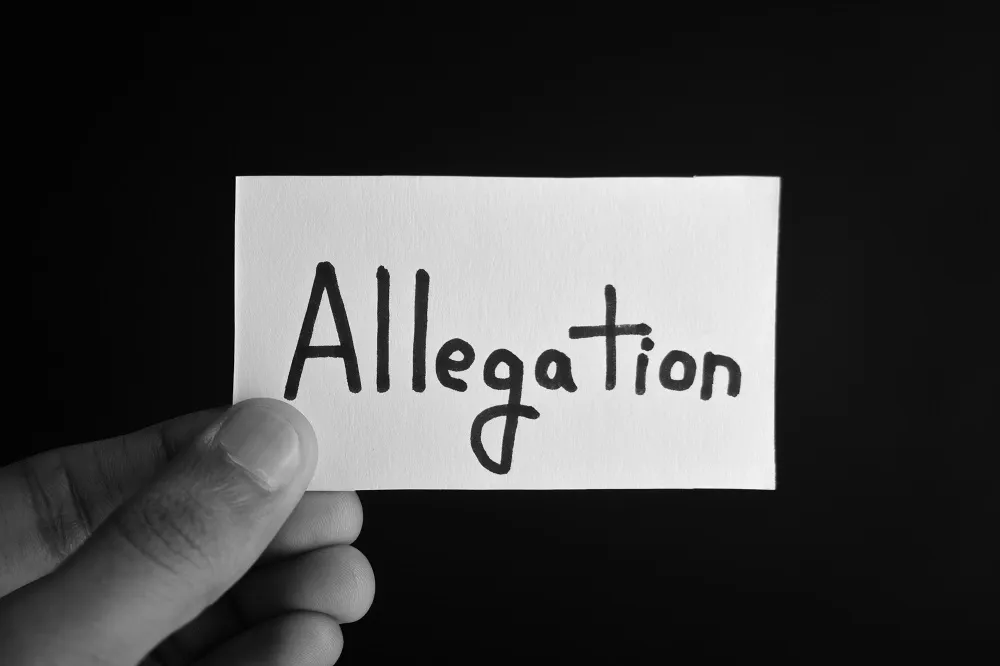 /></p>
<p>La violación se define en<a href=